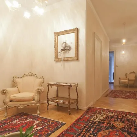 Piazza Venezia Le Guest house Trieste
