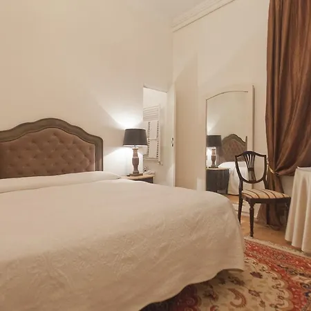Piazza Venezia Le Guest house 4*