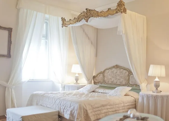 Piazza Venezia Le Guest house 4*