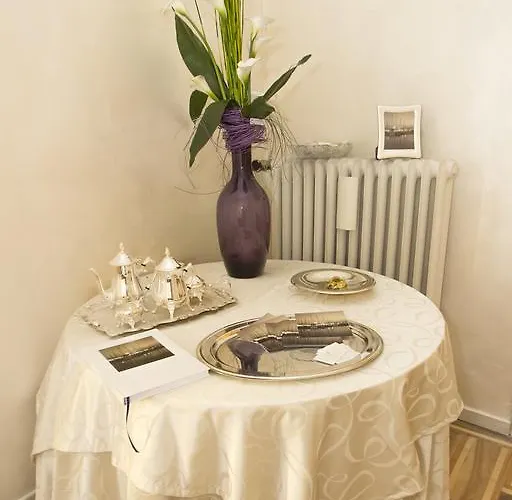 Guest house Piazza Venezia Le 4*