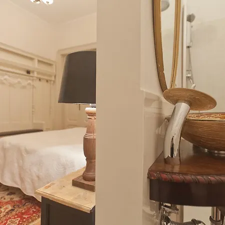 威尼斯广场勒卡密耶旅馆 的里雅斯特