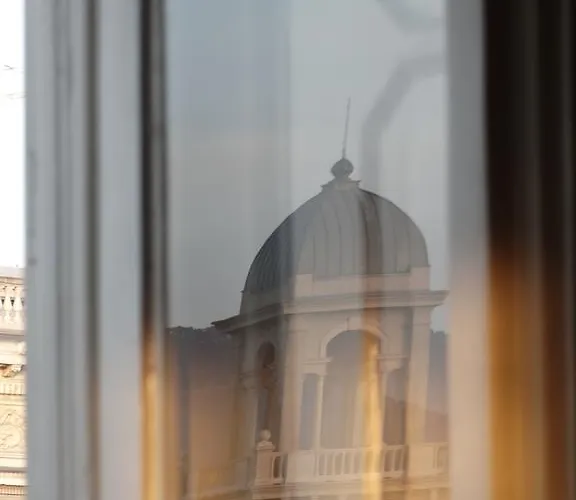 Guest house Piazza Venezia Le 4*